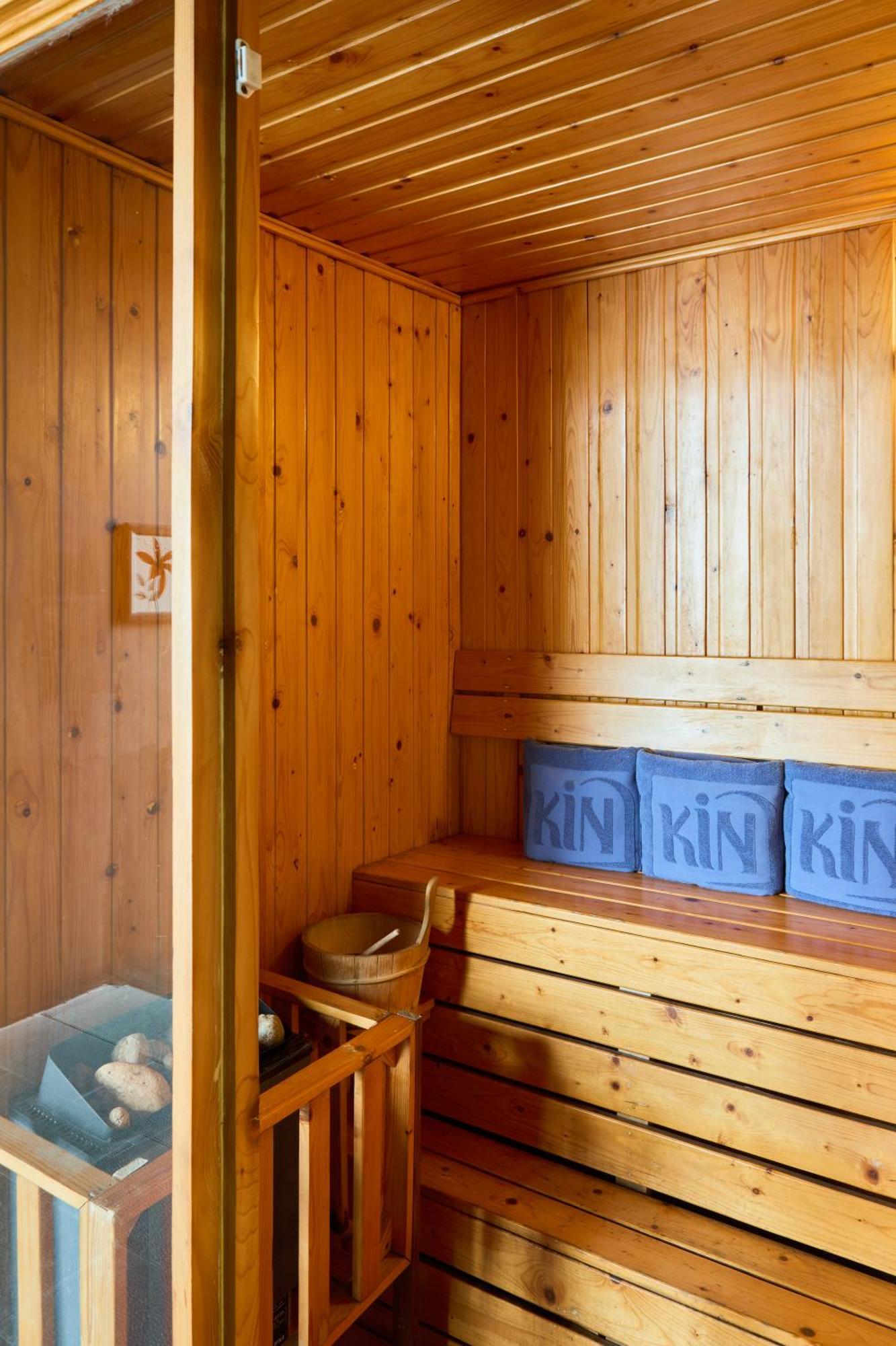 Kin Hotel Thi Sach Хошимін Екстер'єр фото