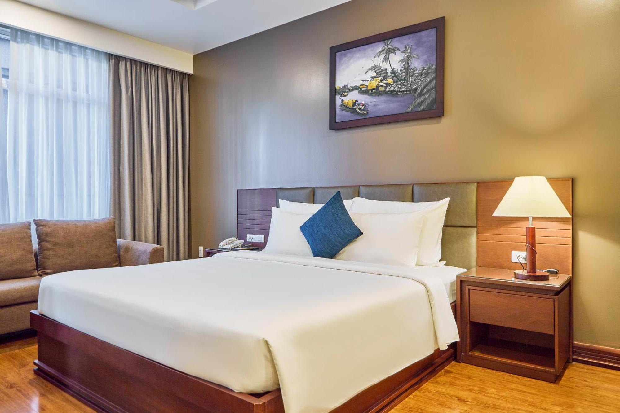 Kin Hotel Thi Sach Хошимін Екстер'єр фото